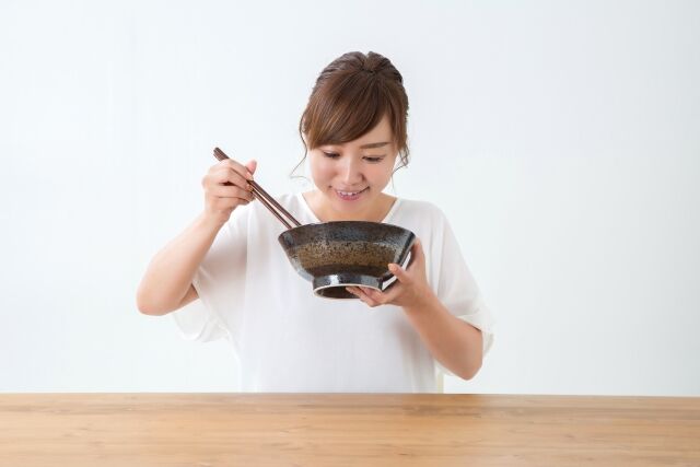 女性