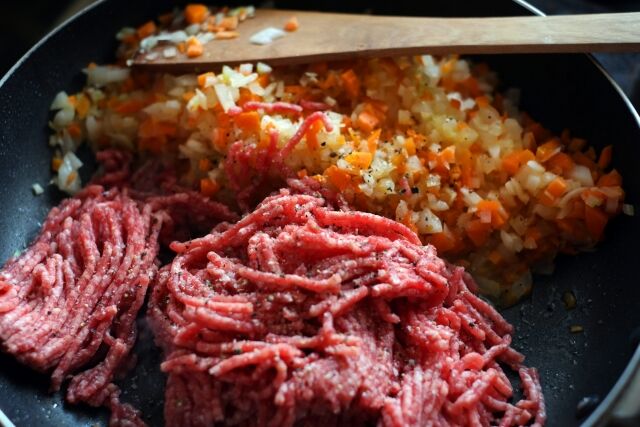 お肉